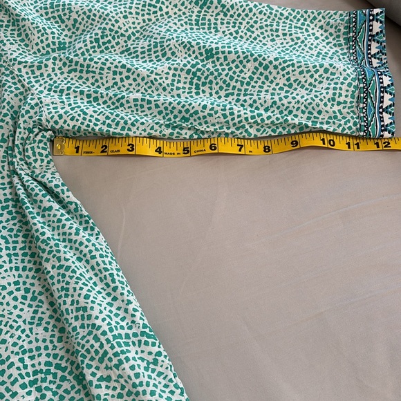 Foxcroft for Appleseed’s Wrinkle Free Y-neck Tunic green white mosaic cotton 14P - Picture 14 of 16